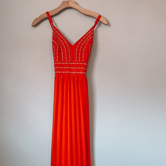 Lulu’s Glamorous Gala Red Embroidered Maxi Dress - Picture 6 of 11